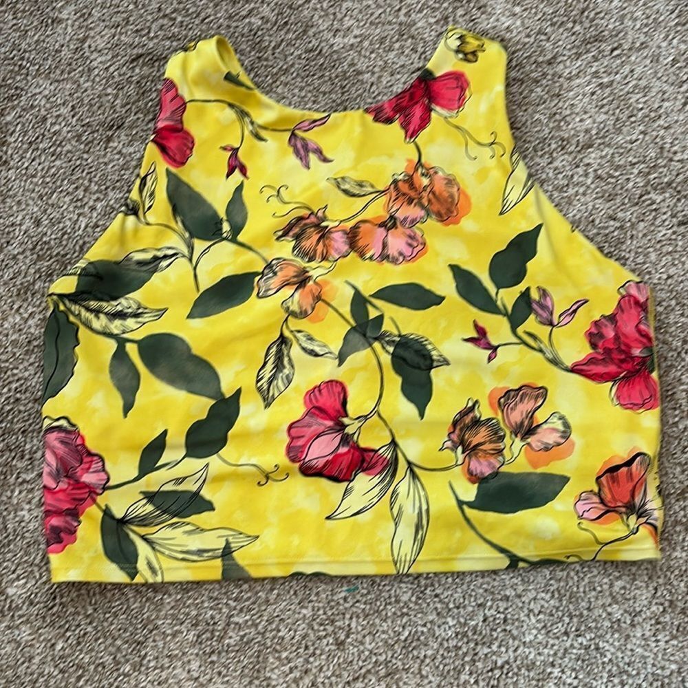 Athleta Yellow Iris Floral Concious Racerback Yoga Tank Top Built-in Bra, Large